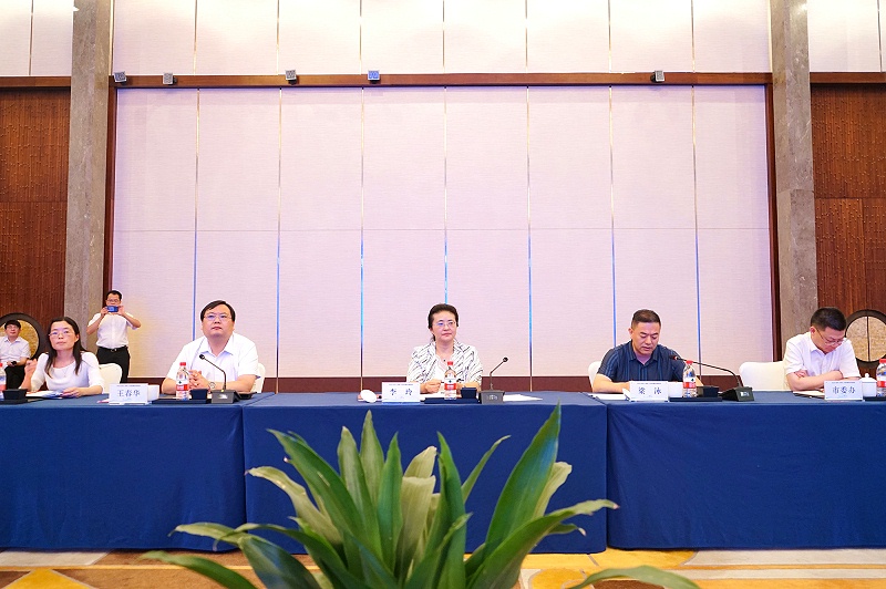 依斯倍出席2022啟東(蘇州)產(chǎn)業(yè)發(fā)展合作懇談會(huì)