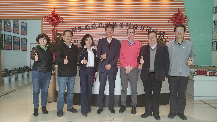 蘇州外企協(xié)會領(lǐng)導和友達光電郭總一行蒞臨依斯倍環(huán)保參觀指導