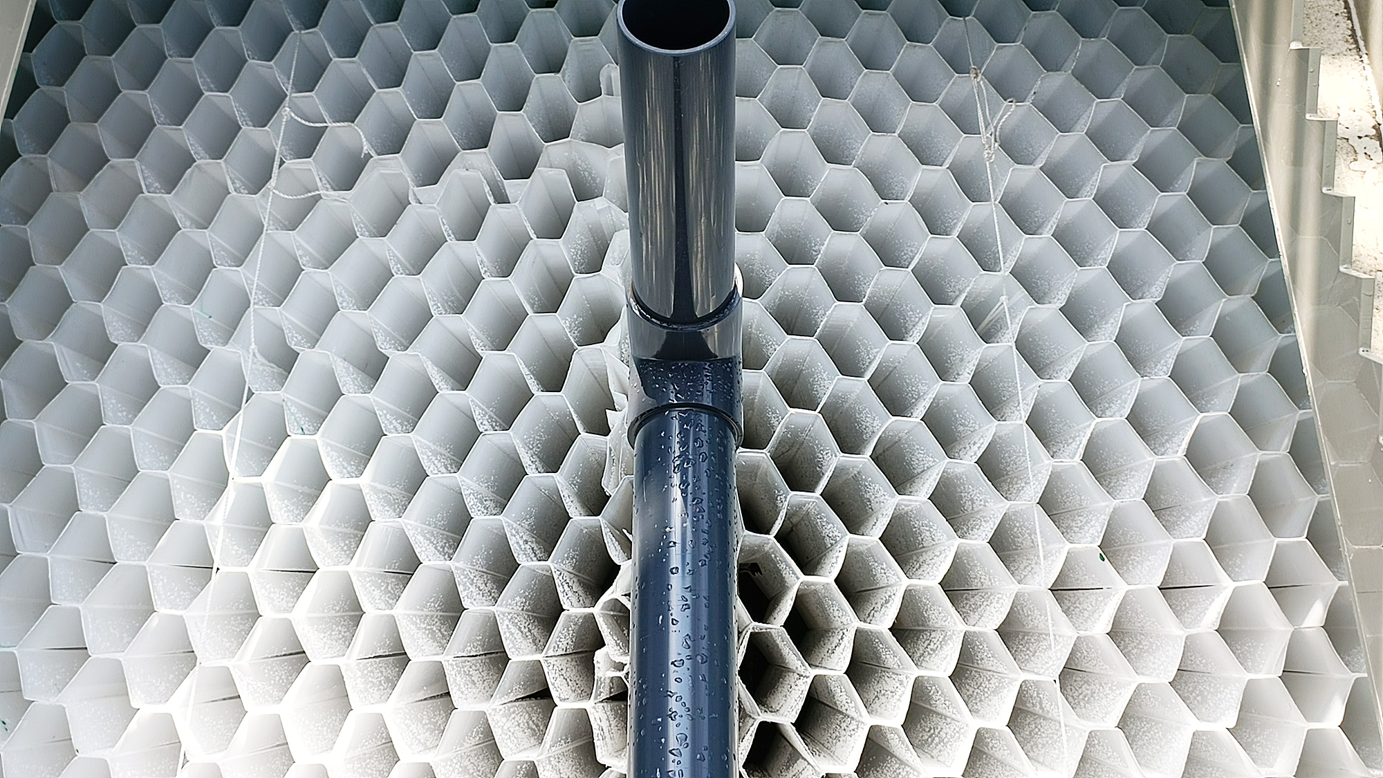 污水處理中水解酸化池與厭氧反應(yīng)器的區(qū)別